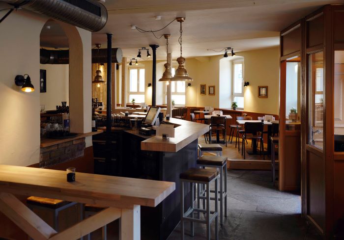 Innenansicht Goldblond Ettlingen